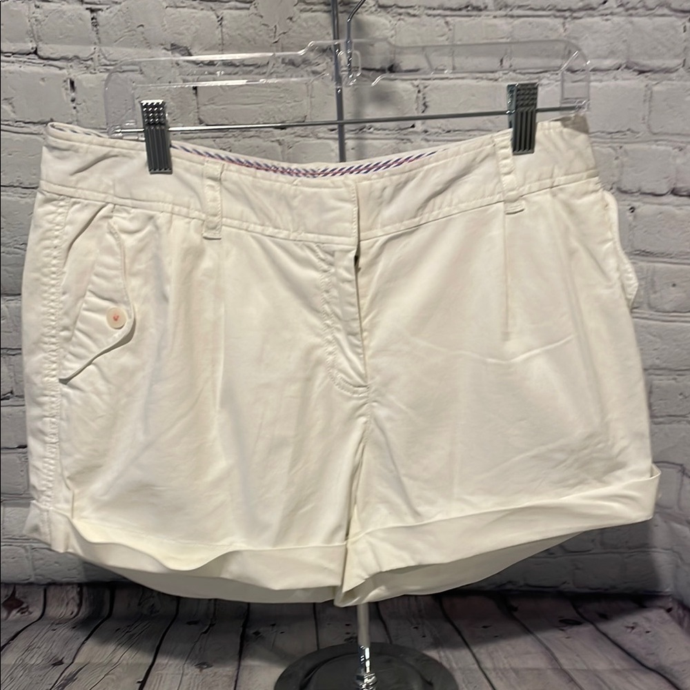 Vineyard Vines white cotton Women's Shorts size 12